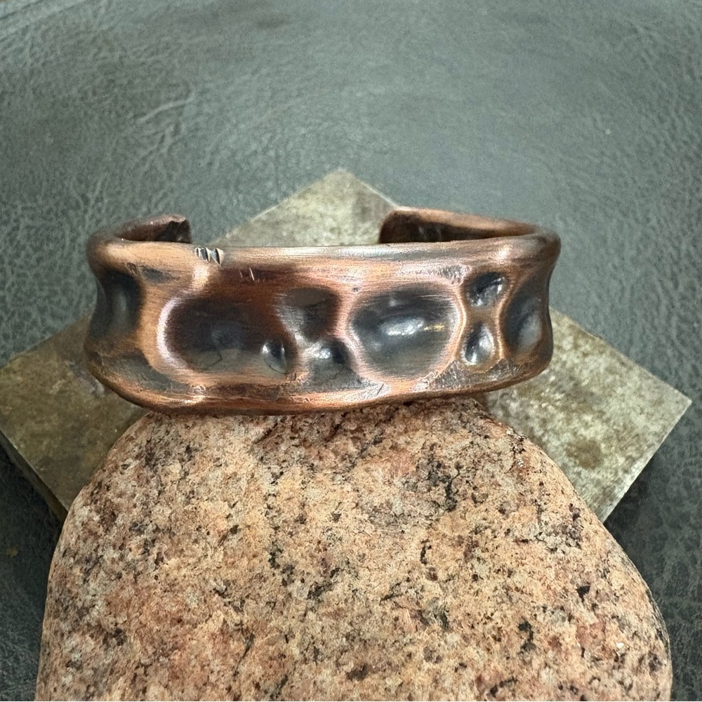 Handmade women’s copper hammered wide cuff bracelet‎ vintage patina
